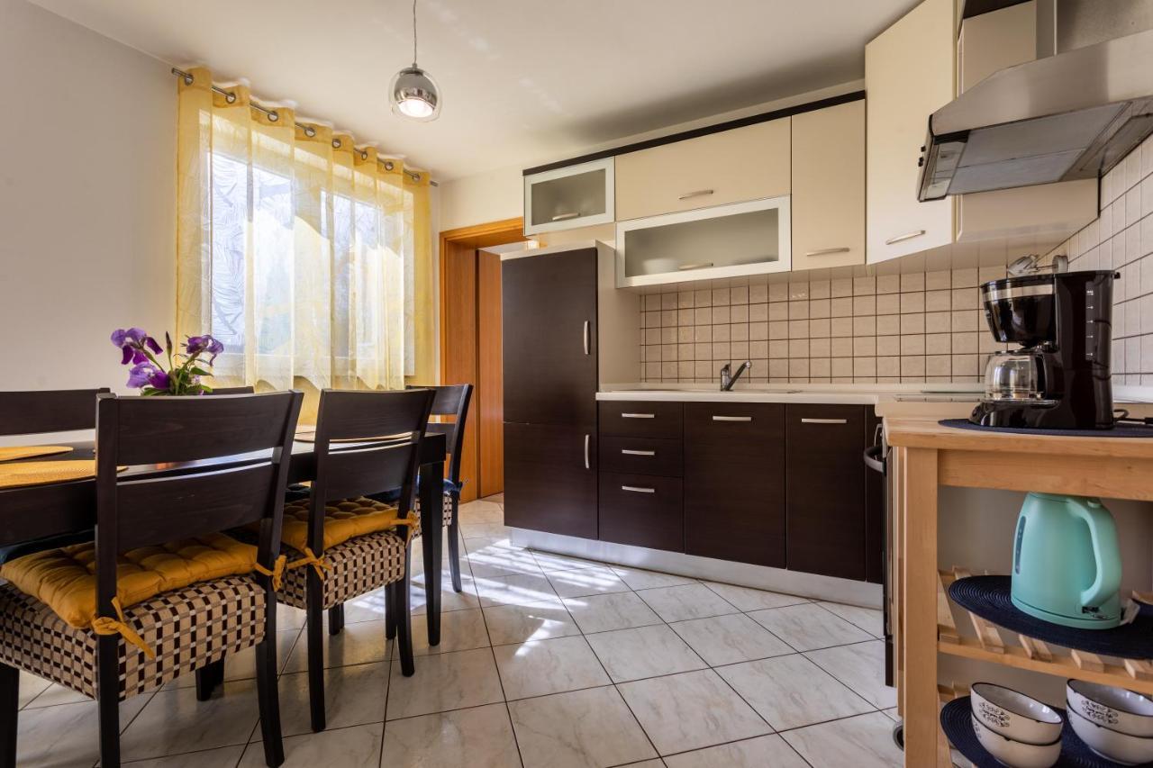 Apartment Magic Garden Baška Екстериор снимка