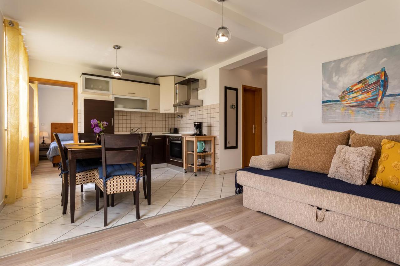 Apartment Magic Garden Baška Екстериор снимка